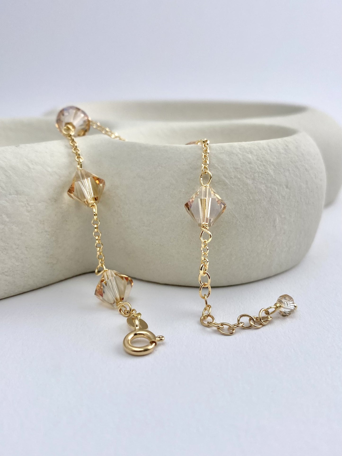 Aarteeni-rannekoru, beige, kullattu hopea