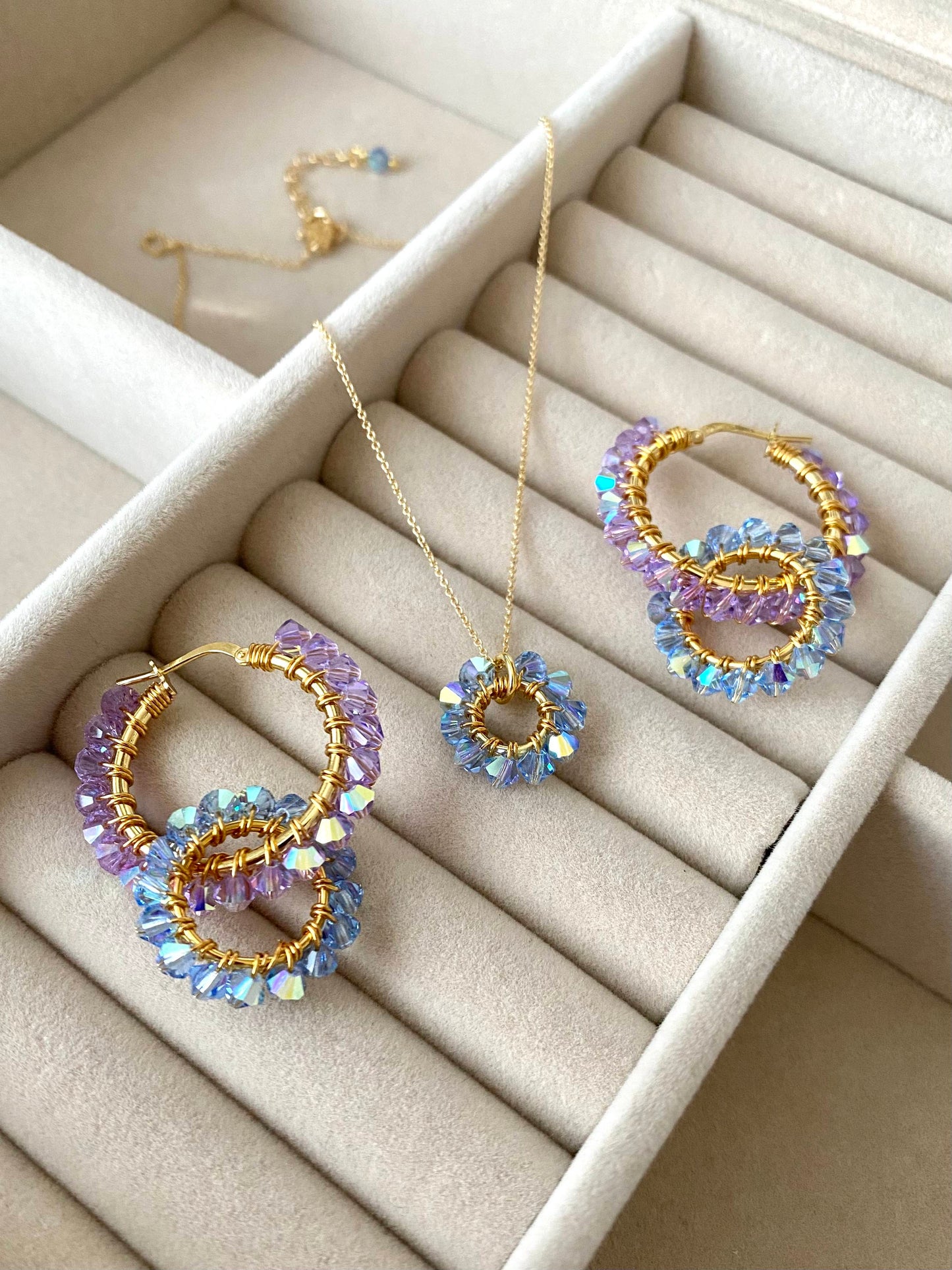 Tuplarenkaat & Sooloregas -korusetti, sinilila, kullattu hopea