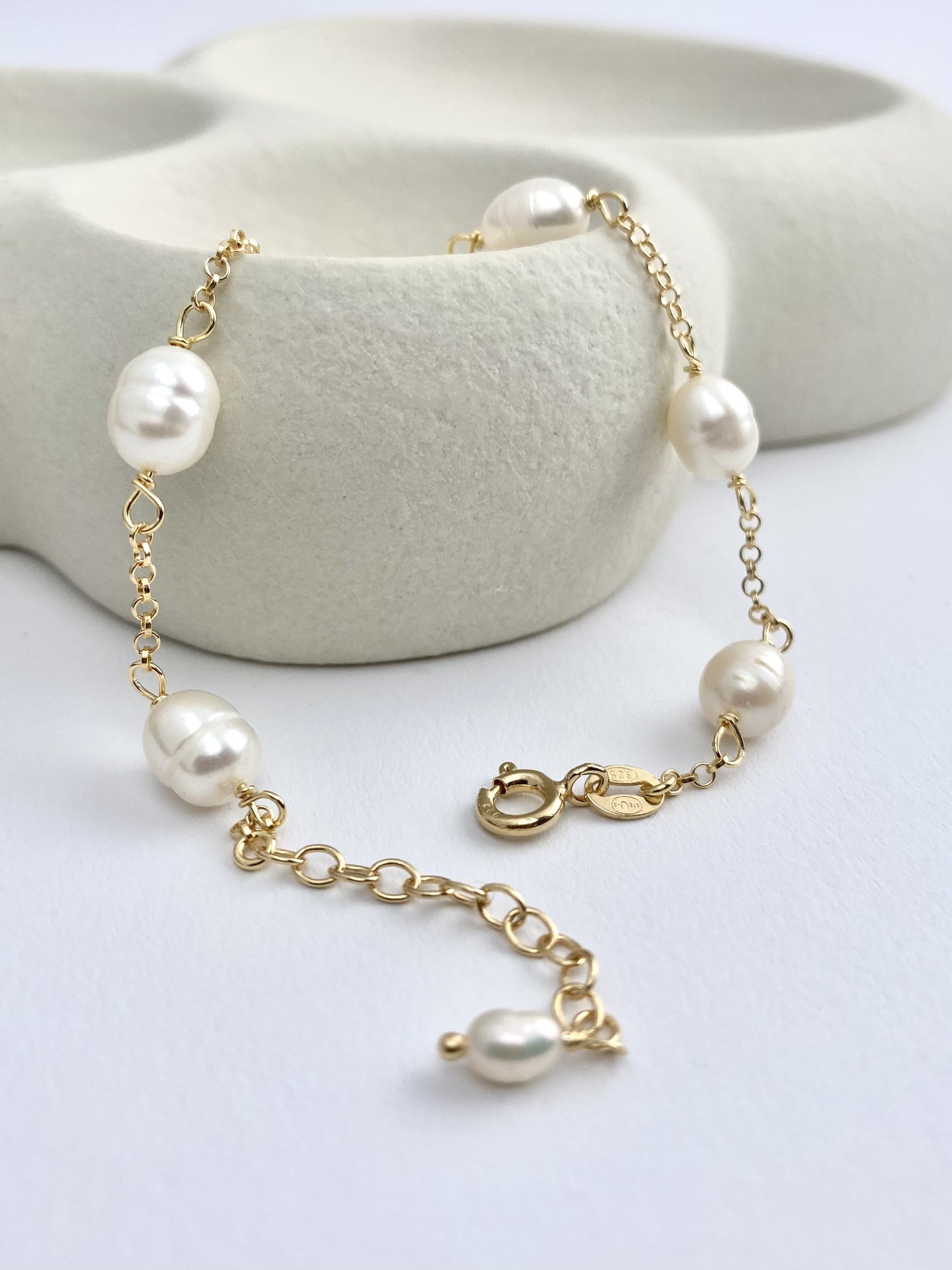 Aarteeni-rannekoru, helmi, kullattu hopea