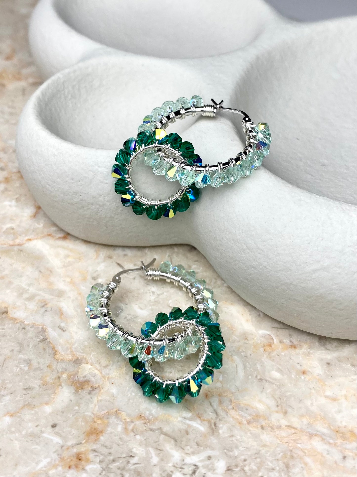 Tuplarenkaat-korvakorut, vihreä, hopea