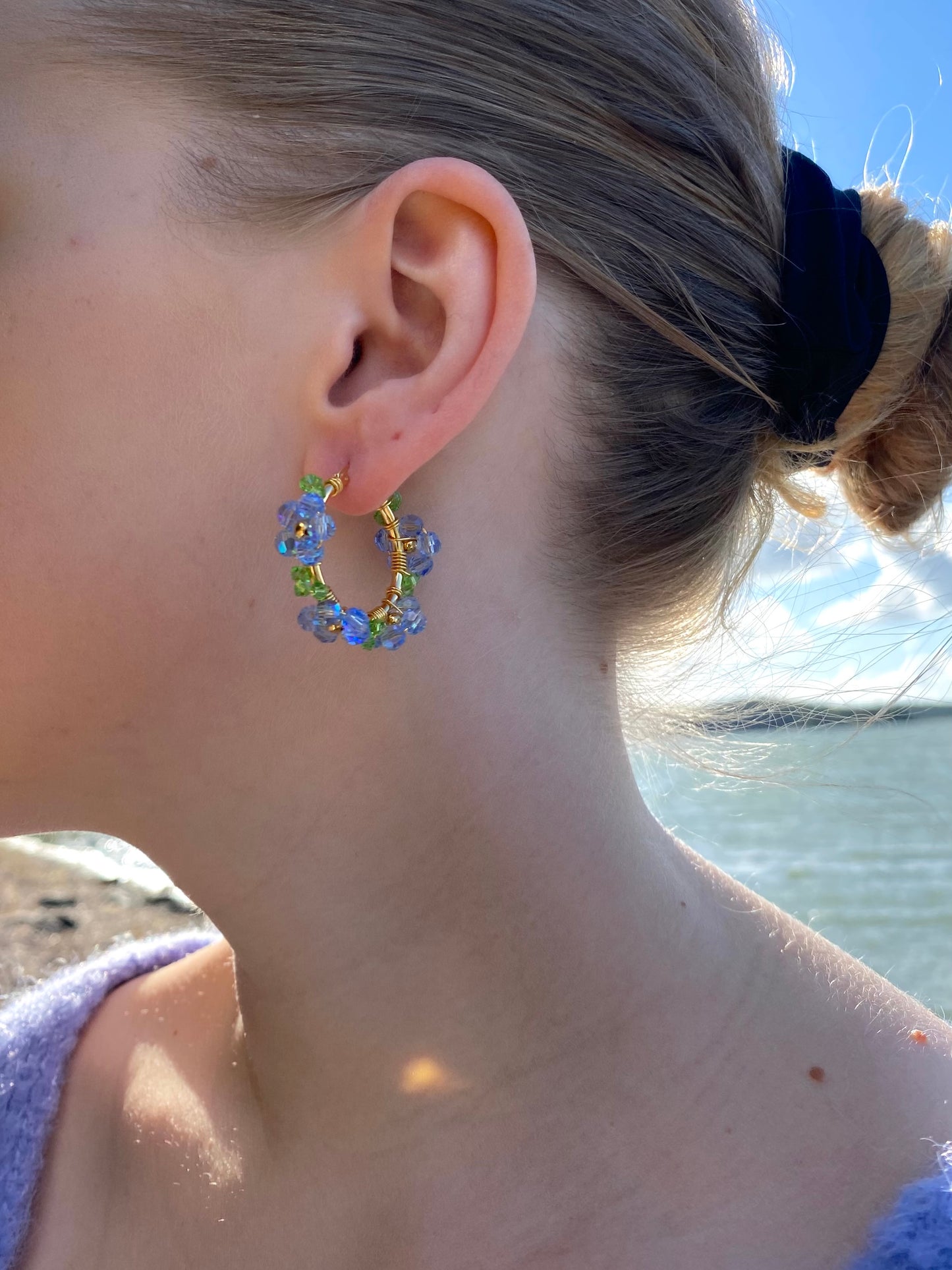 Kristalliniitty-korvakorut, vaaleansininen, kullattu hopea