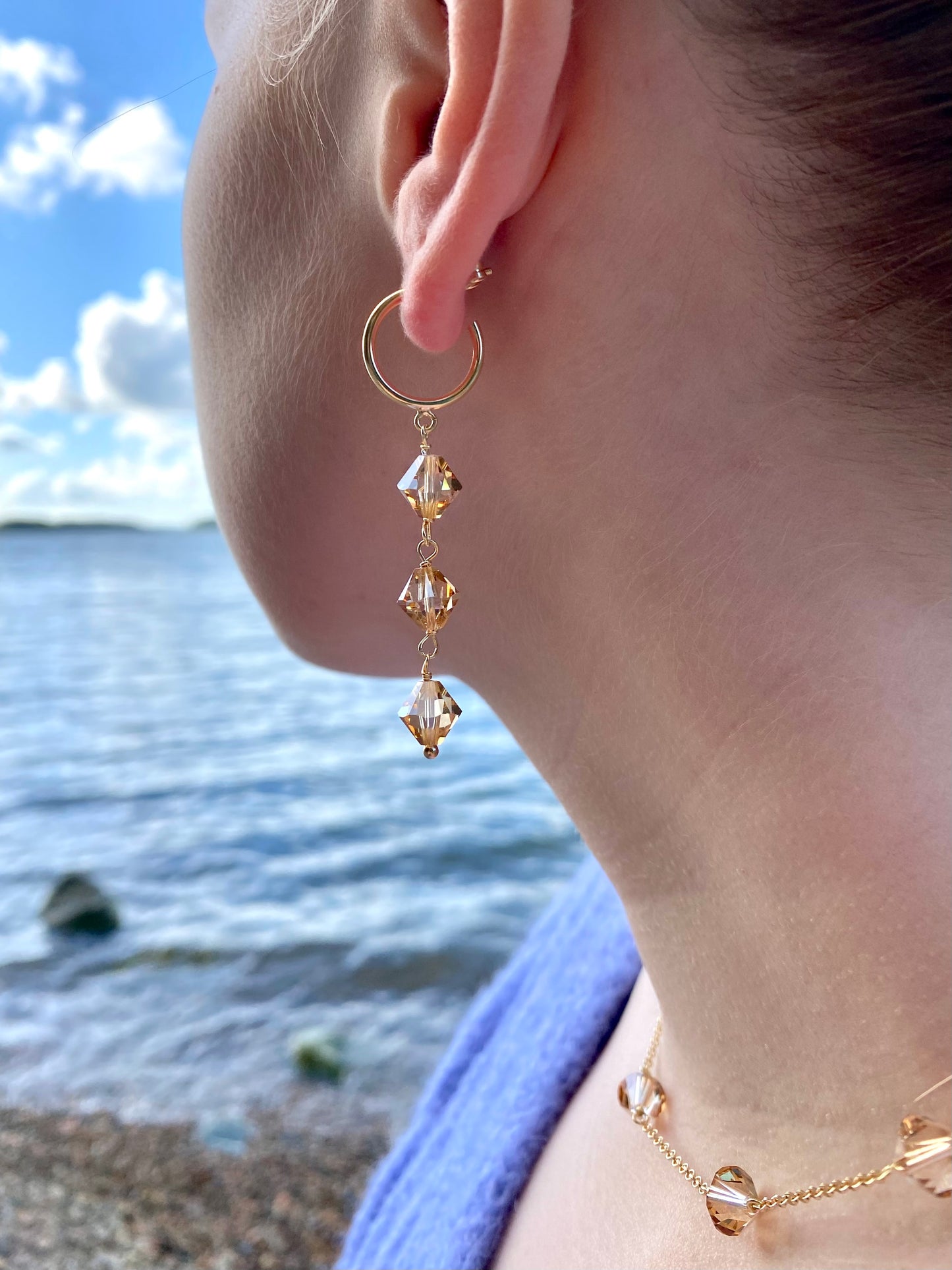 Aarteeni-korvakorut, beige, kullattu hopea