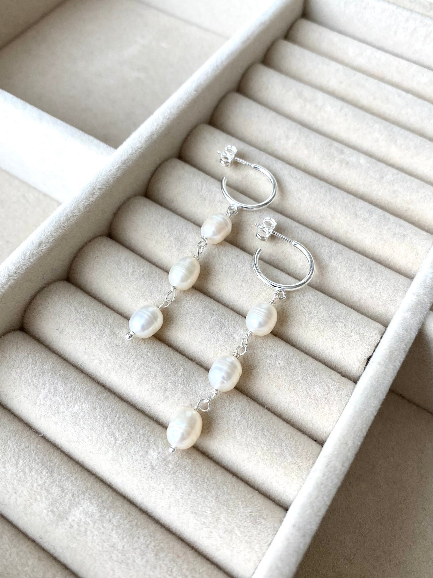 Aarteeni-korvakorut, helmi, hopea