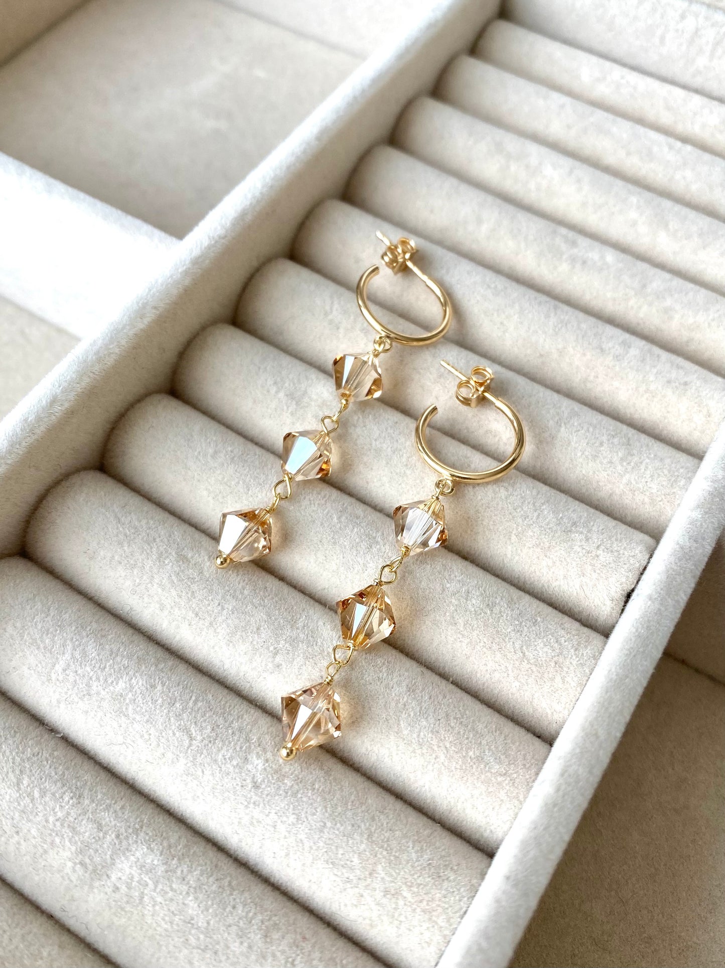 Aarteeni-korusetti, beige, kullattu hopea