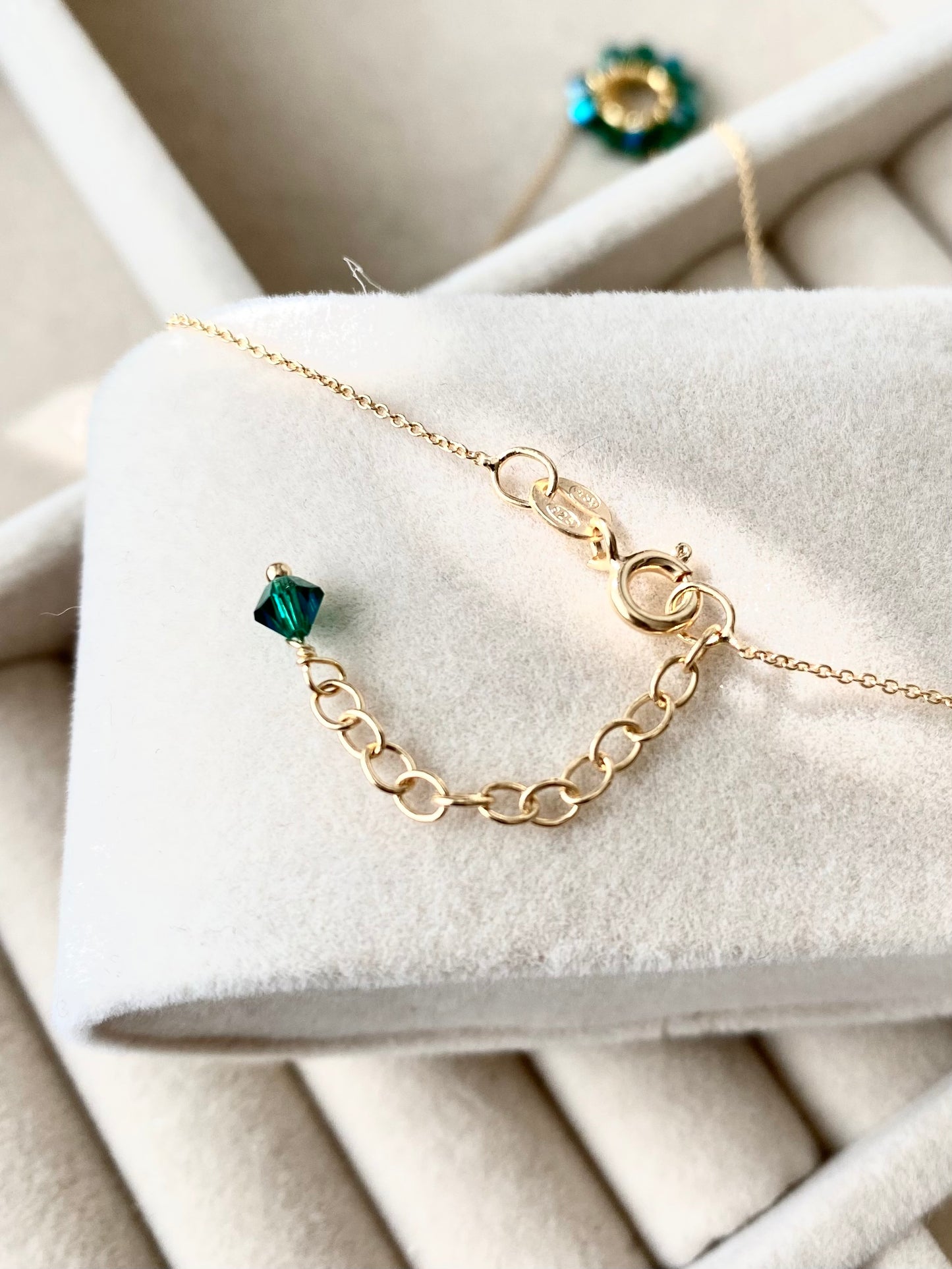 Soolorengas-kaulakoru, vihreä, kullattu hopea