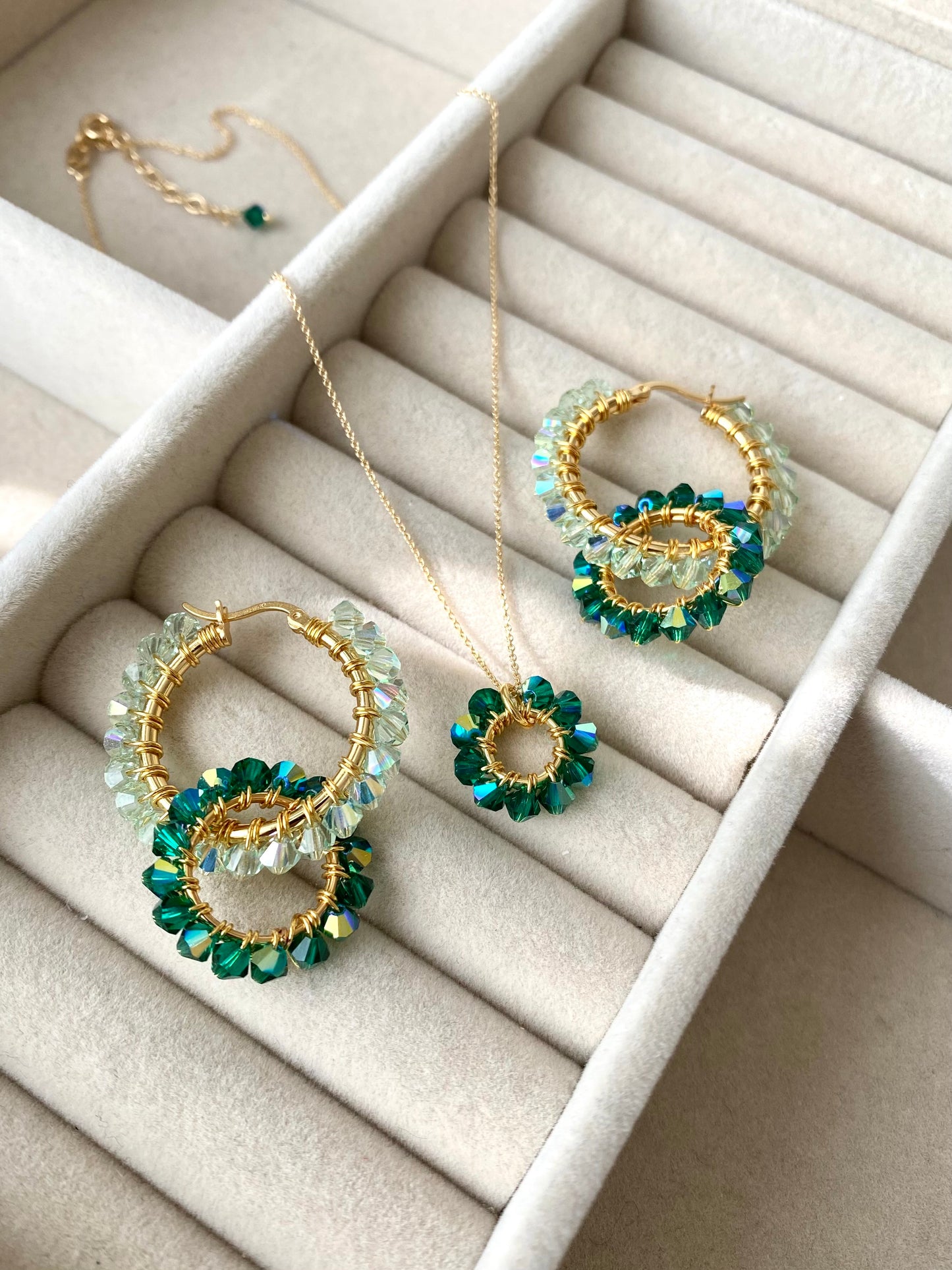 Tuplarenkaat-korvakorut, vihreä, kullattu hopea